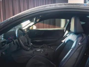 Ford Mustang Fastback 5.0 Ti-VCT V8 334 kW Dark Horse