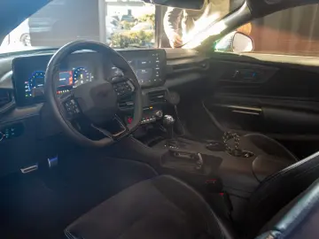 Ford Mustang Fastback 5.0 Ti-VCT V8 334 kW Dark Horse