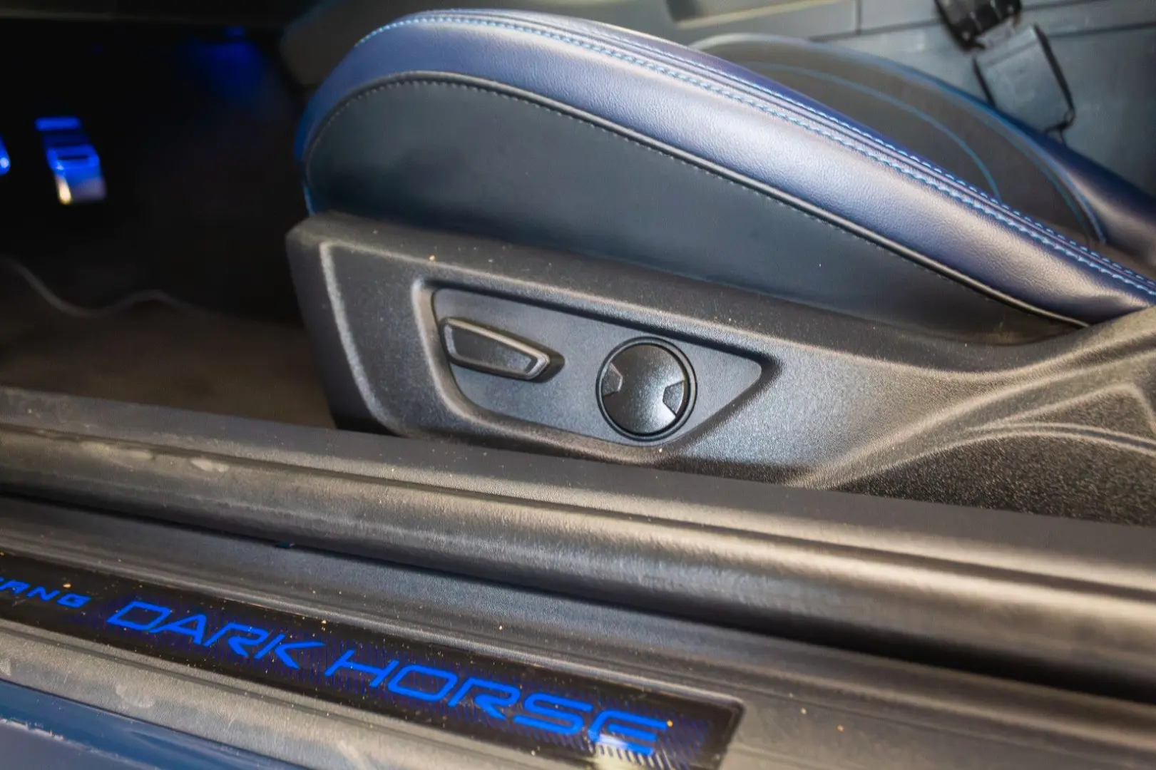 Ford Mustang Fastback 5.0 Ti-VCT V8 334 kW Dark Horse