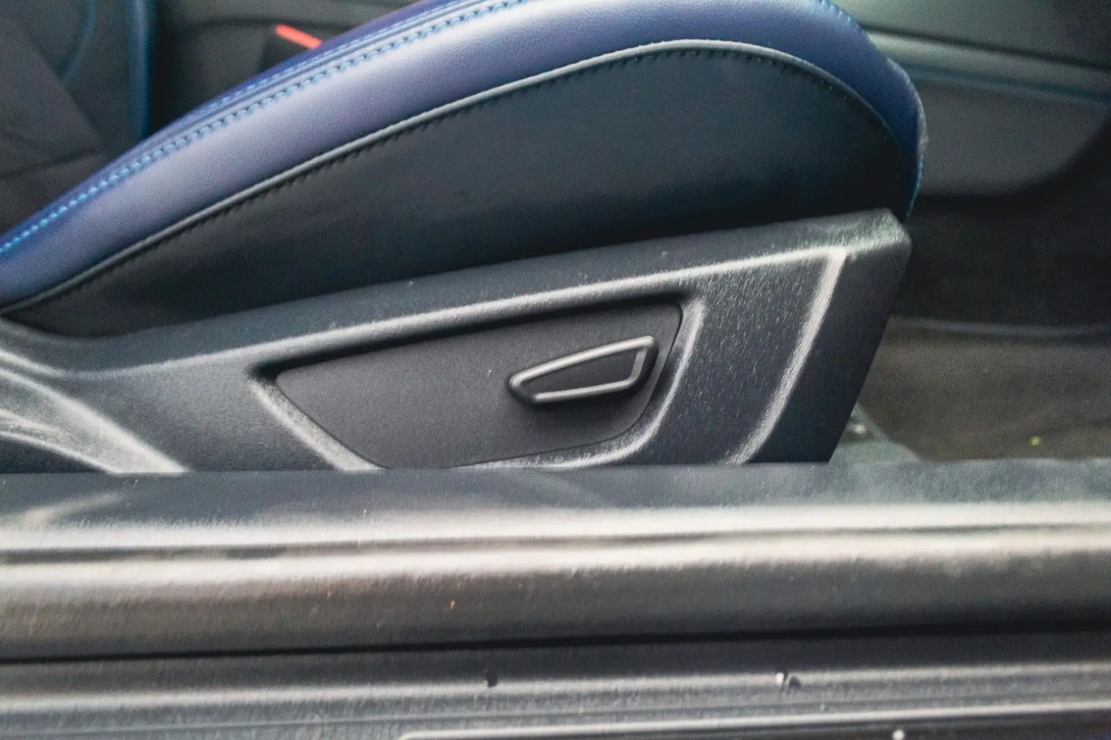 Ford Mustang Fastback 5.0 Ti-VCT V8 334 kW Dark Horse