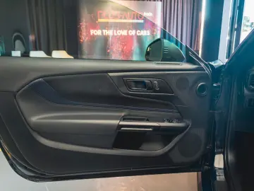 Ford Mustang Fastback 5.0 Ti-VCT V8 334 kW Dark Horse