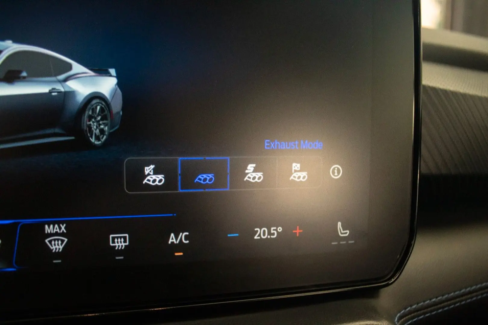 Ford Mustang Fastback 5.0 Ti-VCT V8 334 kW Dark Horse