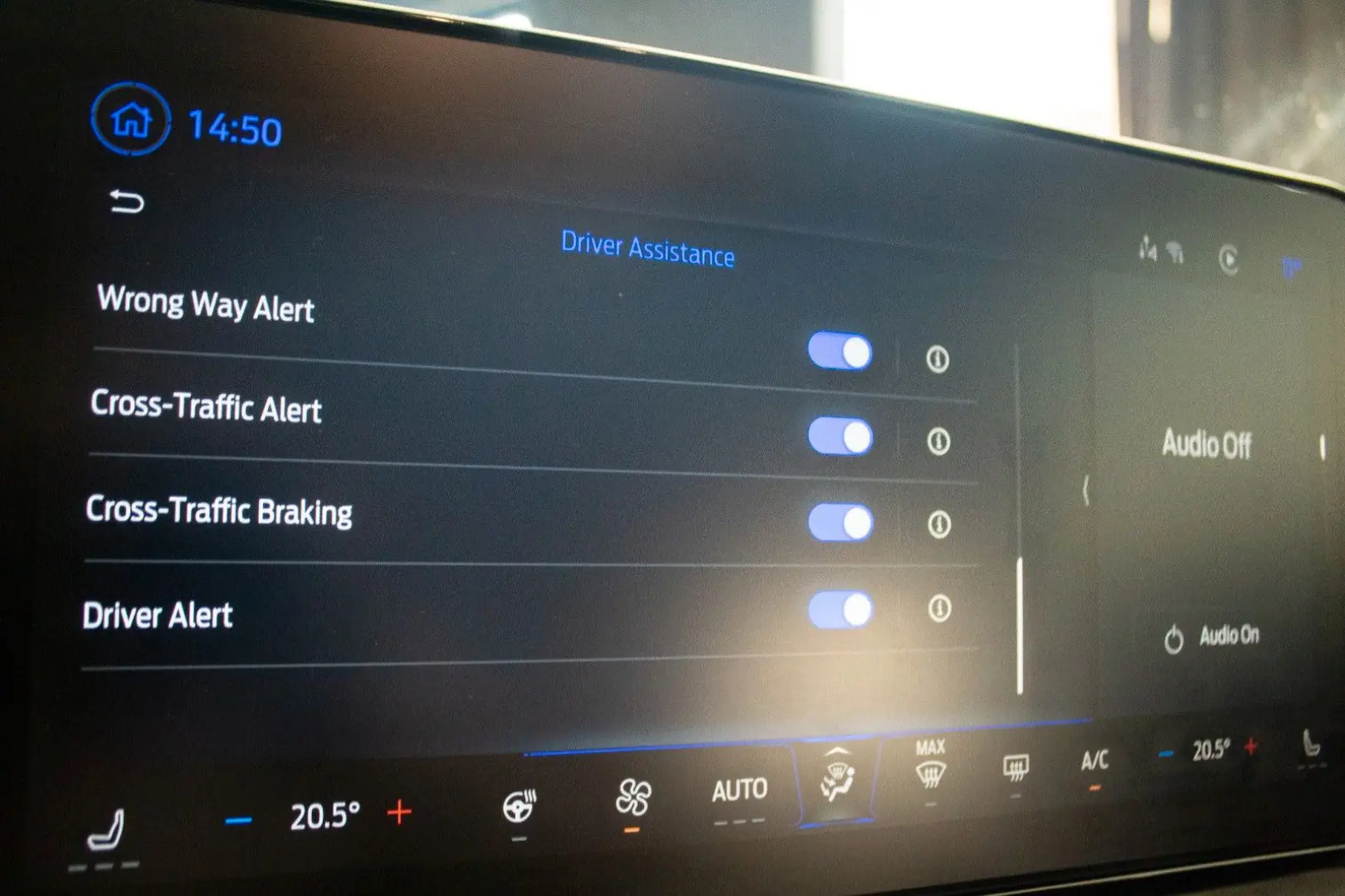 Ford Mustang Fastback 5.0 Ti-VCT V8 334 kW Dark Horse