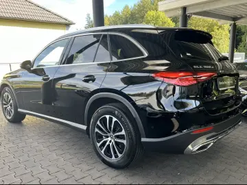 GLC 300 d 4M AVANTGARDE Siena AHK Chrom Kamera