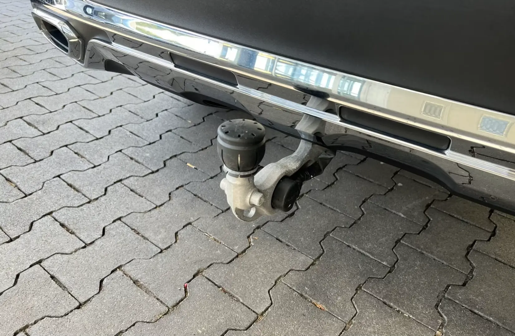 GLC 300 d 4M AVANTGARDE Siena AHK Chrom Kamera