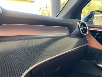 GLC 300 d 4M AVANTGARDE Siena AHK Chrom Kamera