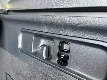 GLC 300 d 4M AVANTGARDE Siena AHK Chrom Kamera