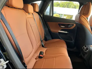 GLC 300 d 4M AVANTGARDE Siena AHK Chrom Kamera