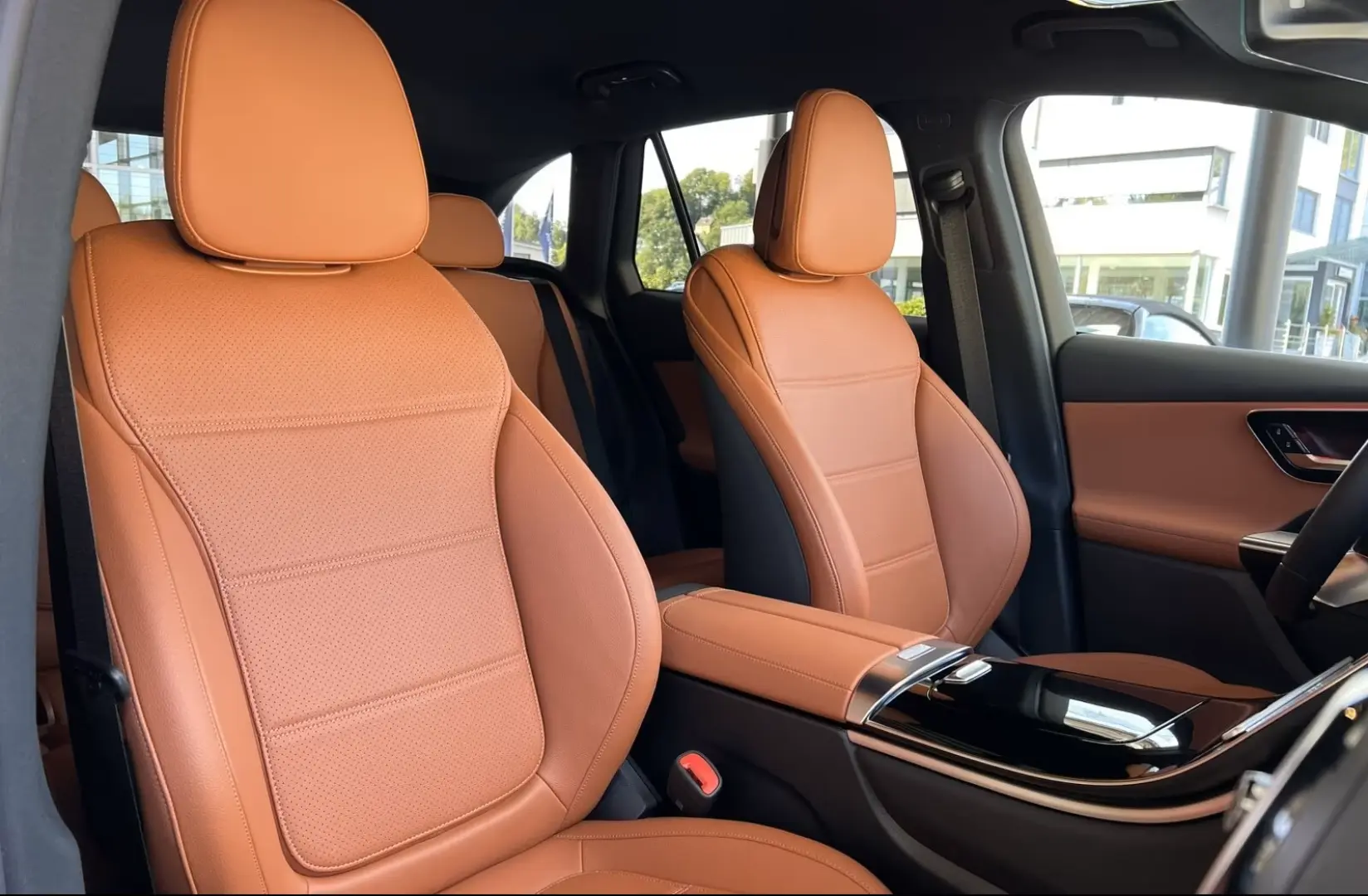 GLC 300 d 4M AVANTGARDE Siena AHK Chrom Kamera