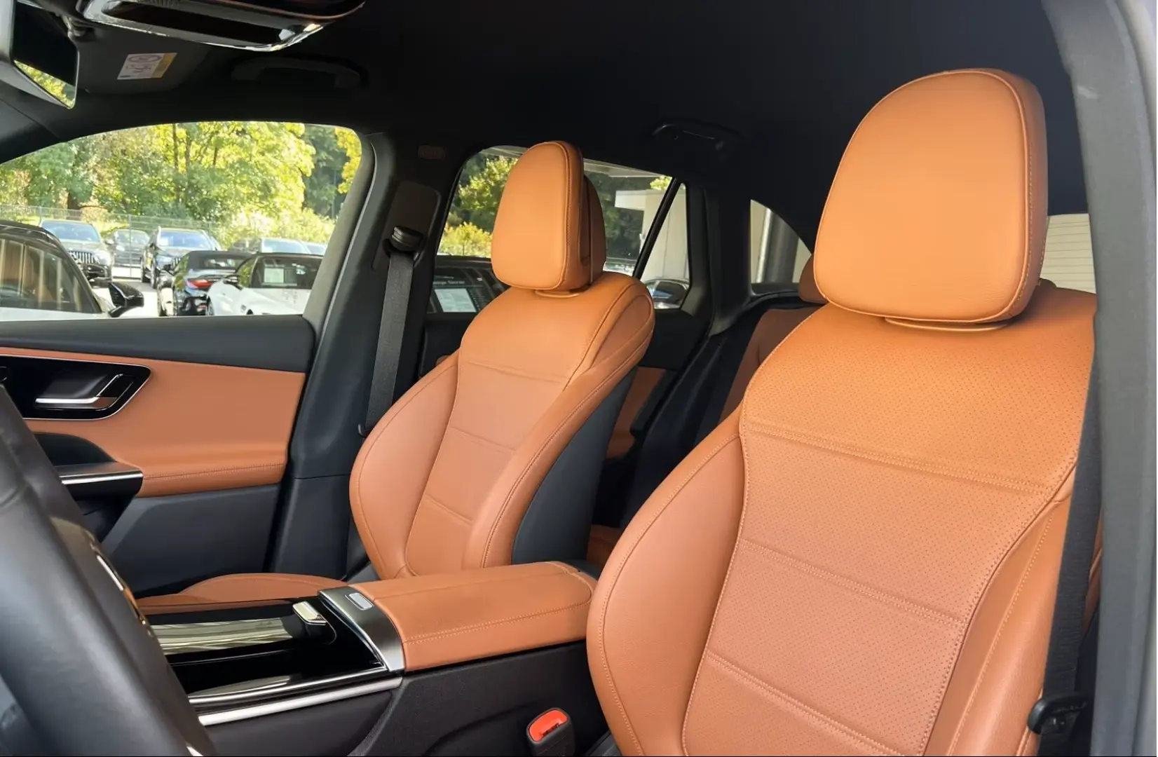 GLC 300 d 4M AVANTGARDE Siena AHK Chrom Kamera