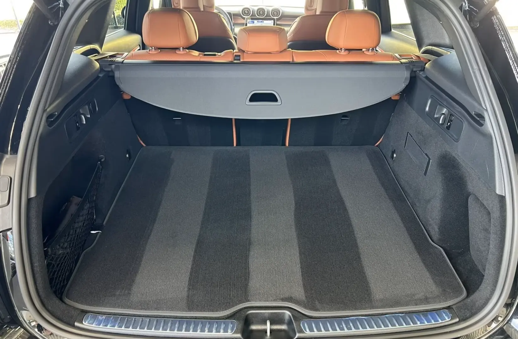 GLC 300 d 4M AVANTGARDE Siena AHK Chrom Kamera