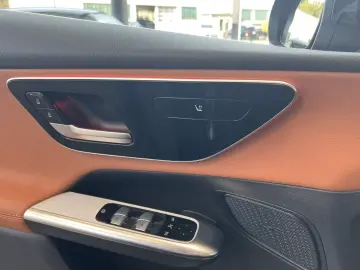 GLC 300 d 4M AVANTGARDE Siena AHK Chrom Kamera