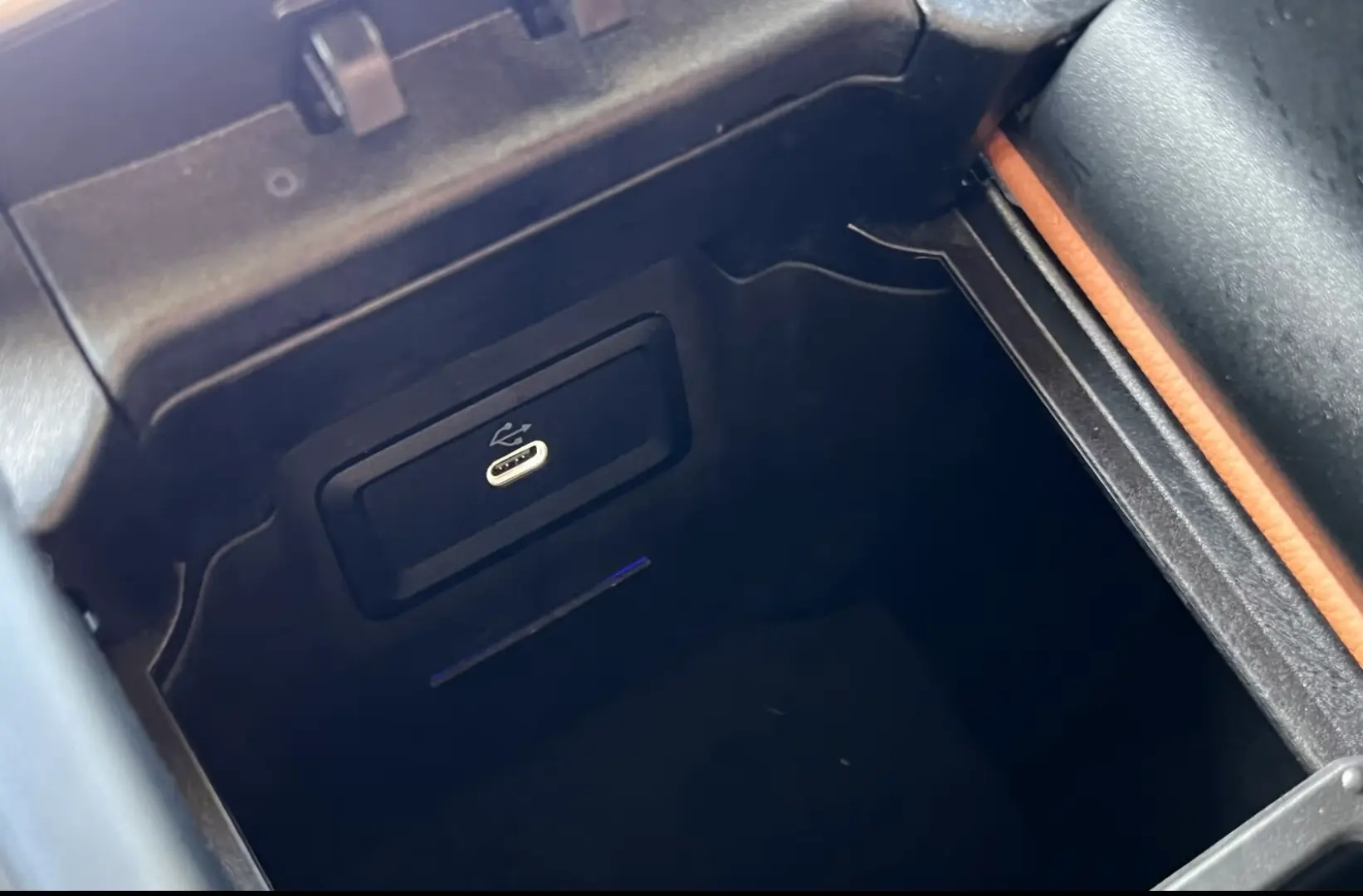 GLC 300 d 4M AVANTGARDE Siena AHK Chrom Kamera