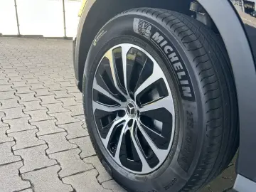 GLC 300 d 4M AVANTGARDE Siena AHK Chrom Kamera