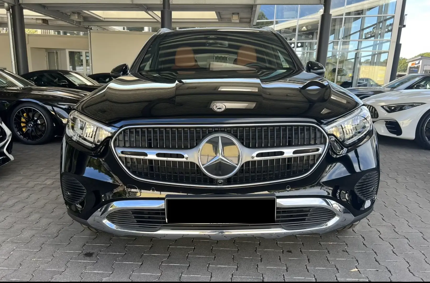 GLC 300 d 4M AVANTGARDE Siena AHK Chrom Kamera