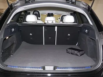 Mercedes-Benz GLC 200 d 4MATIC LED MBUX AMG