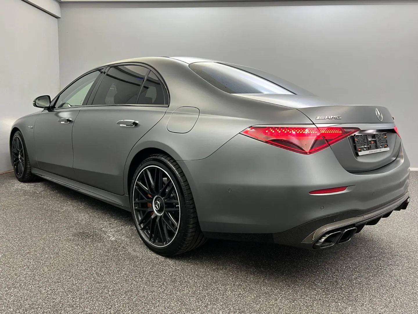 S 63 E-Performance 4M  L KERAMIK CARBON BURMESTER