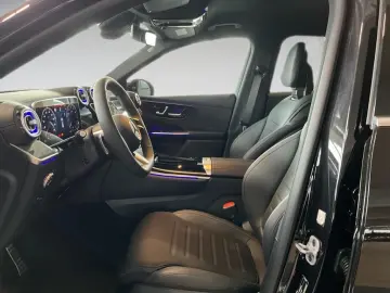 GLC 200 4M AMG 360 ACC AHK AUT DynLicht Kam. LED