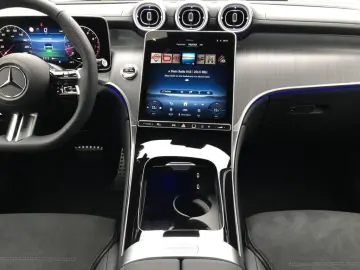 GLC 200 4MATIC  MBUX AMG DigitalLight AHK SpurW