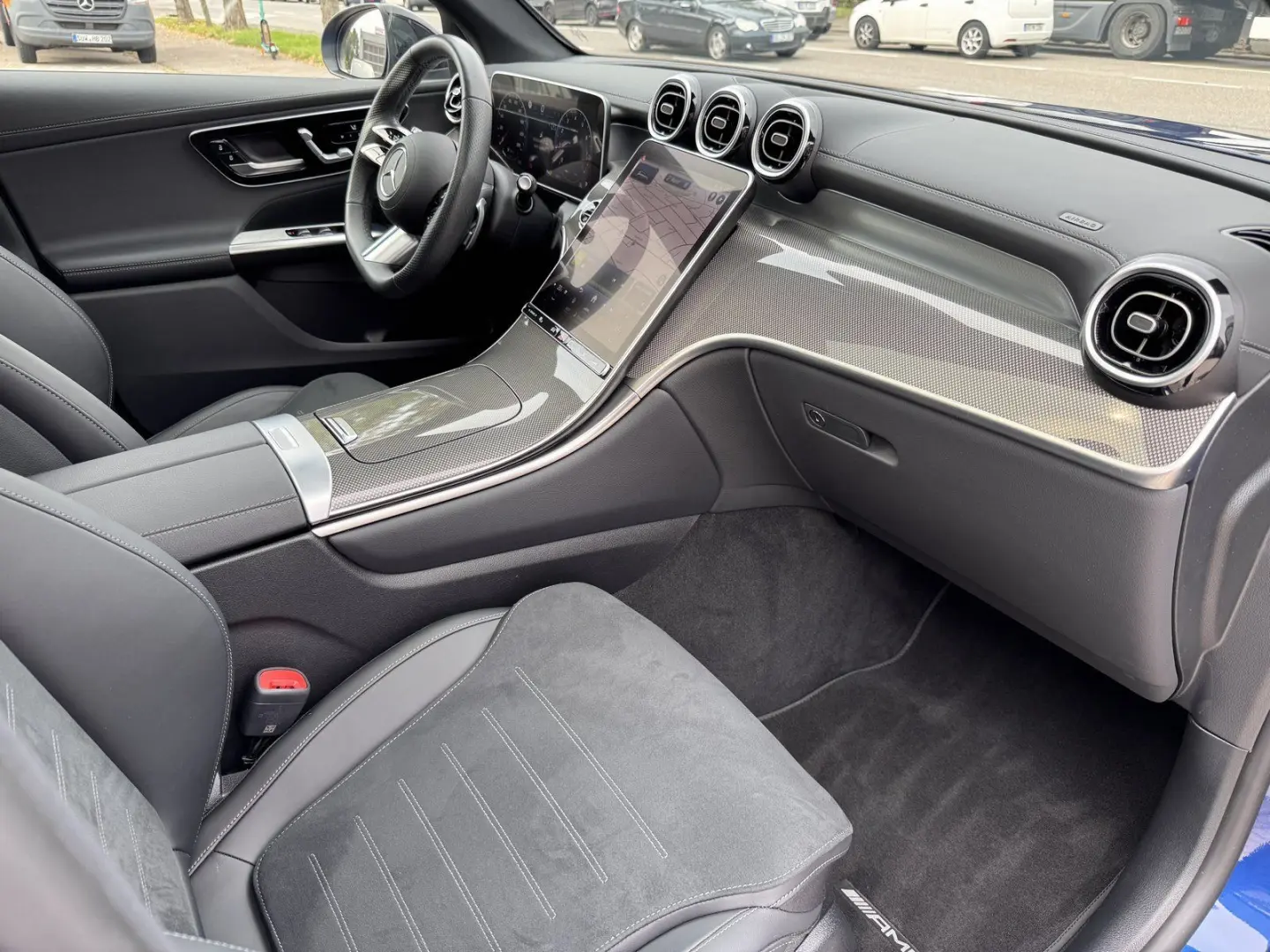 GLC 200 4M AMG Premium Pano Memory AHK Night