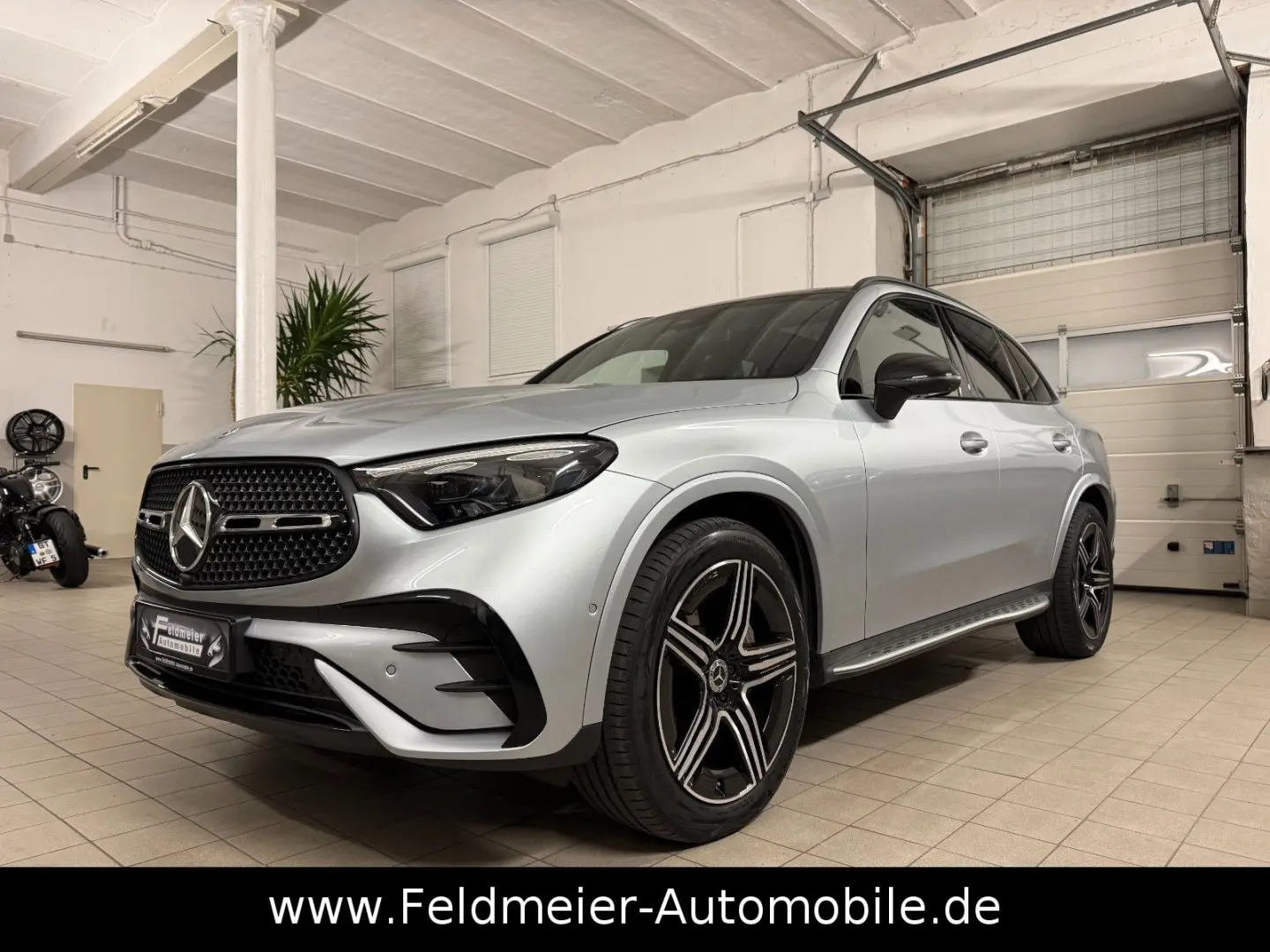 GLC 200 4M AMG Night Pano KEYGO AHK Distro 20