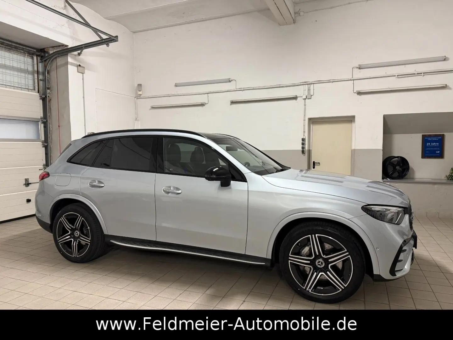 GLC 200 4M AMG Night Pano KEYGO AHK Distro 20