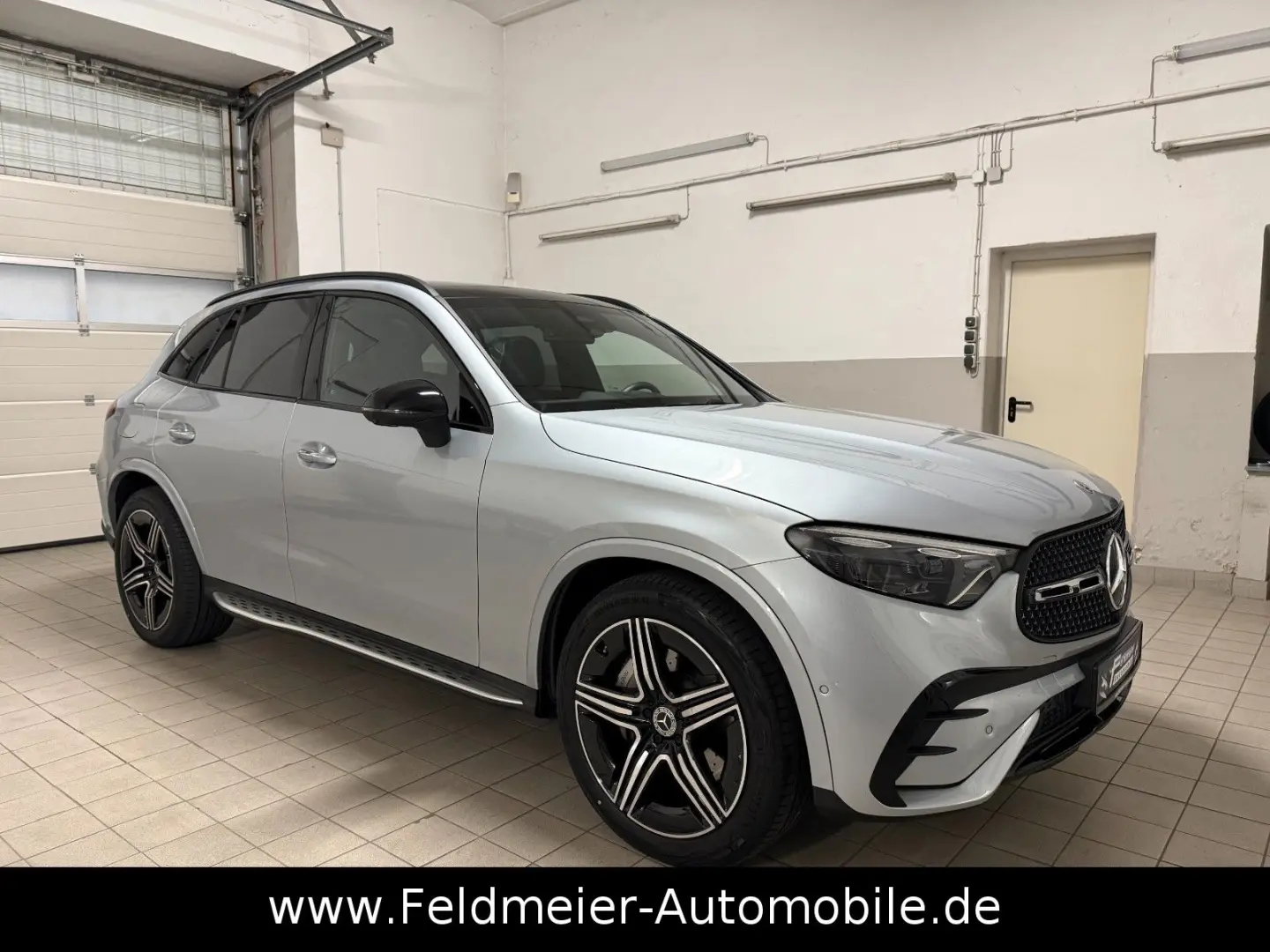 GLC 200 4M AMG Night Pano KEYGO AHK Distro 20