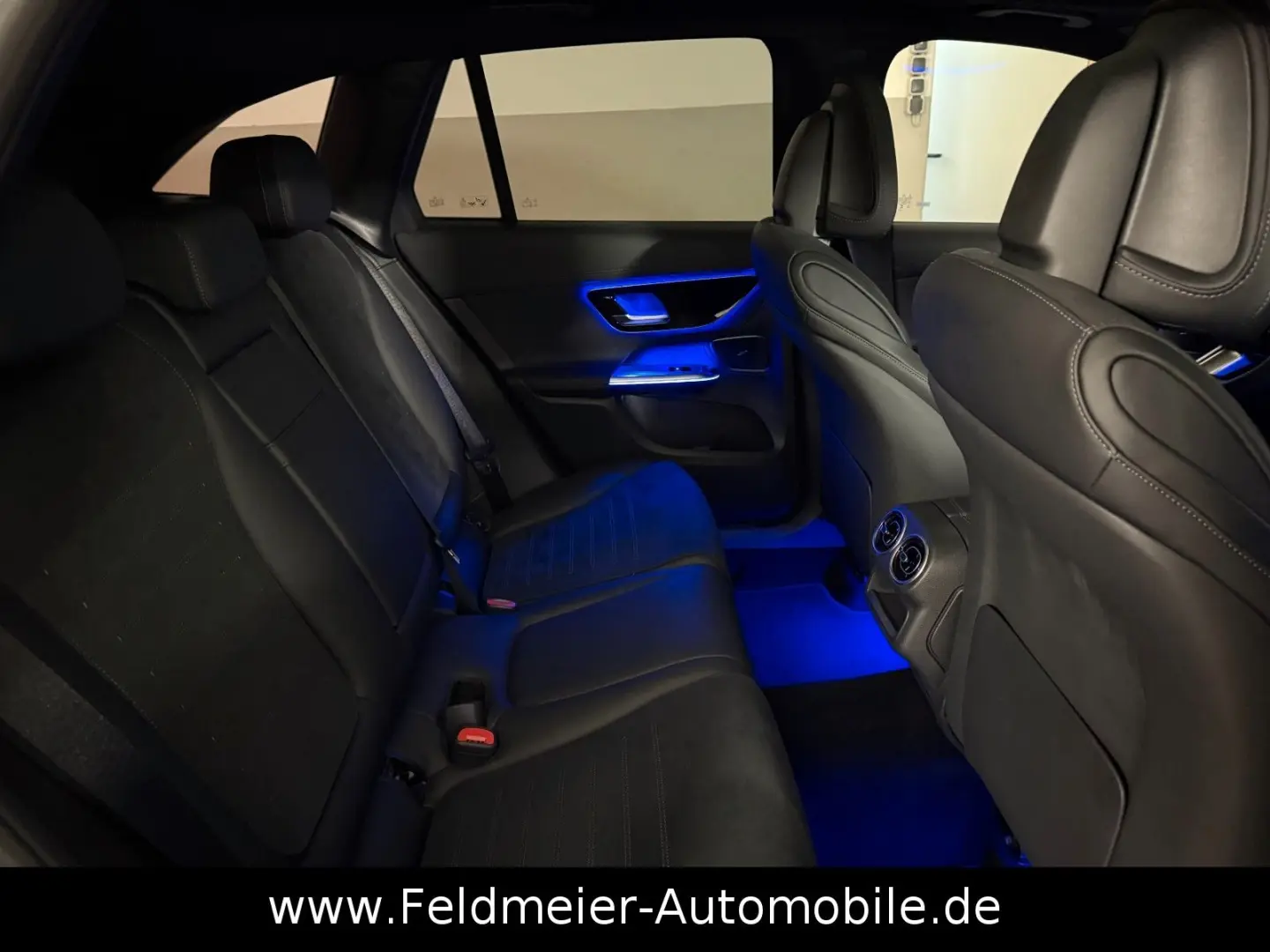 GLC 200 4M AMG Night Pano KEYGO AHK Distro 20