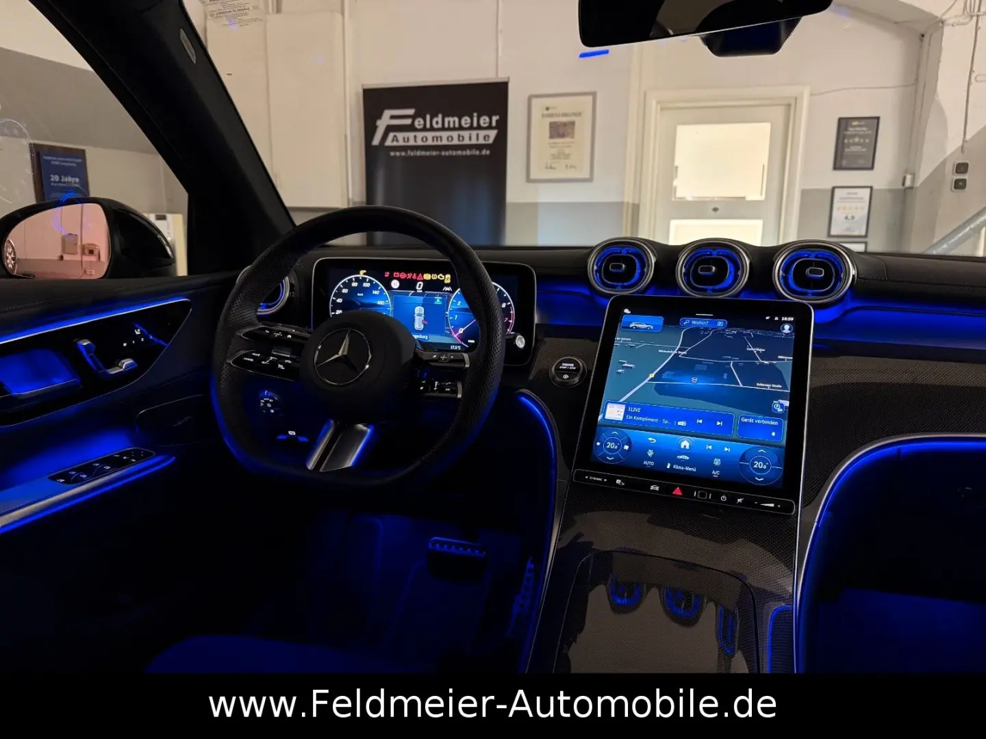 GLC 200 4M AMG Night Pano KEYGO AHK Distro 20