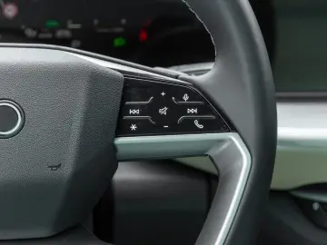 Audi Q5 40 TDI SLINE. PANO.