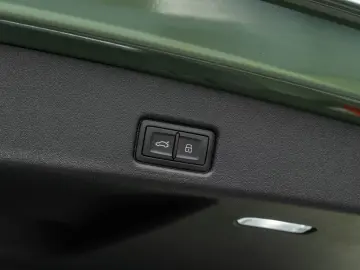 Audi Q5 40 TDI SLINE. PANO.