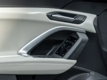 Audi Q5 40 TDI SLINE. PANO.