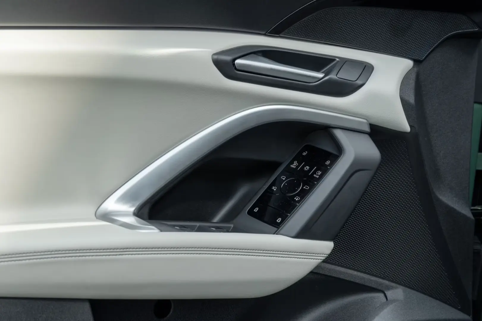 Audi Q5 40 TDI SLINE. PANO.