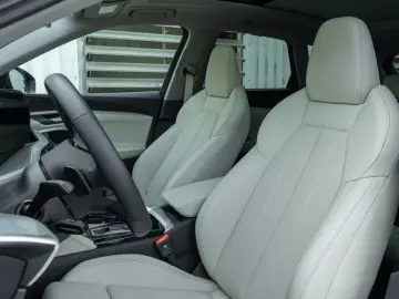 Audi Q5 40 TDI SLINE. PANO.