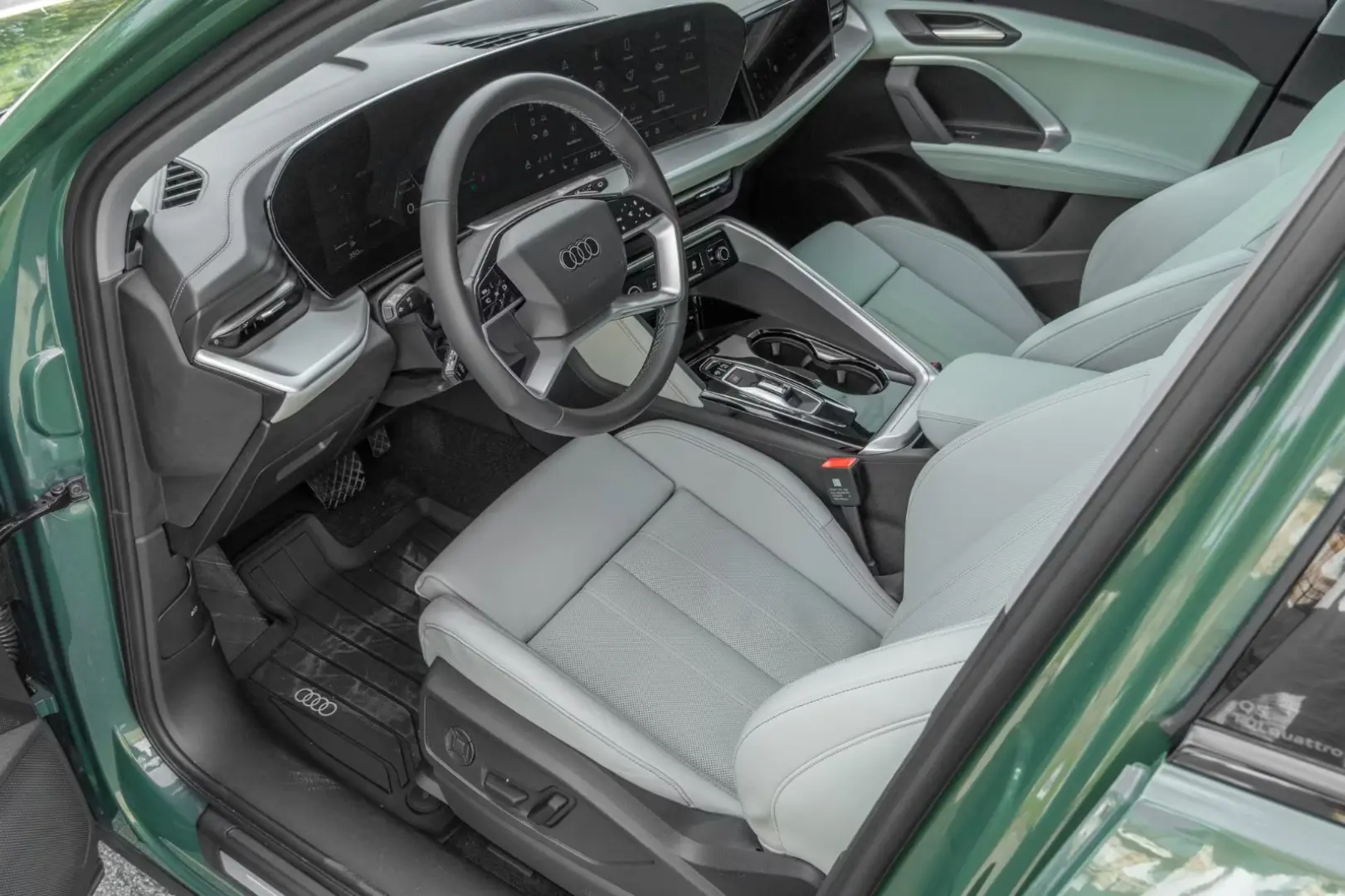 Audi Q5 40 TDI SLINE. PANO.