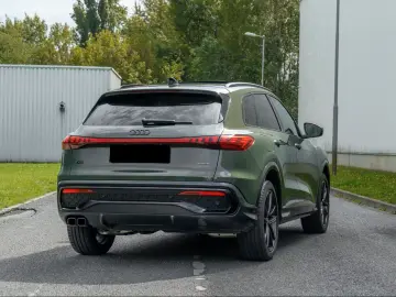 Audi Q5 40 TDI SLINE. PANO.