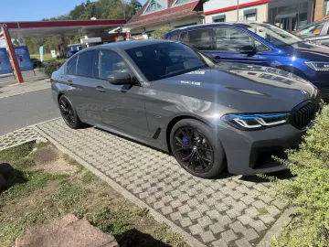 BMW 545