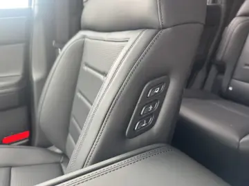 Hyundai SANTA FE 1.6 MUFĂ T-GDI PHEV BLACKLINE