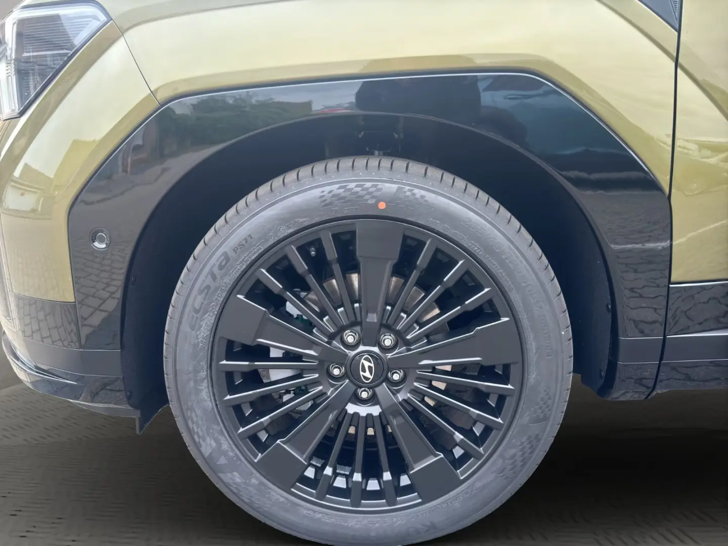 Hyundai SANTA FE 1.6 MUFĂ T-GDI PHEV BLACKLINE