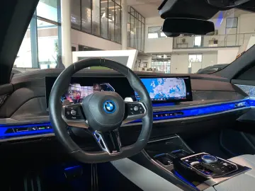 750e M-Sport  Executive