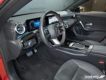 CLA 200 Coupé AMG Multibeam Pano Burmester 360