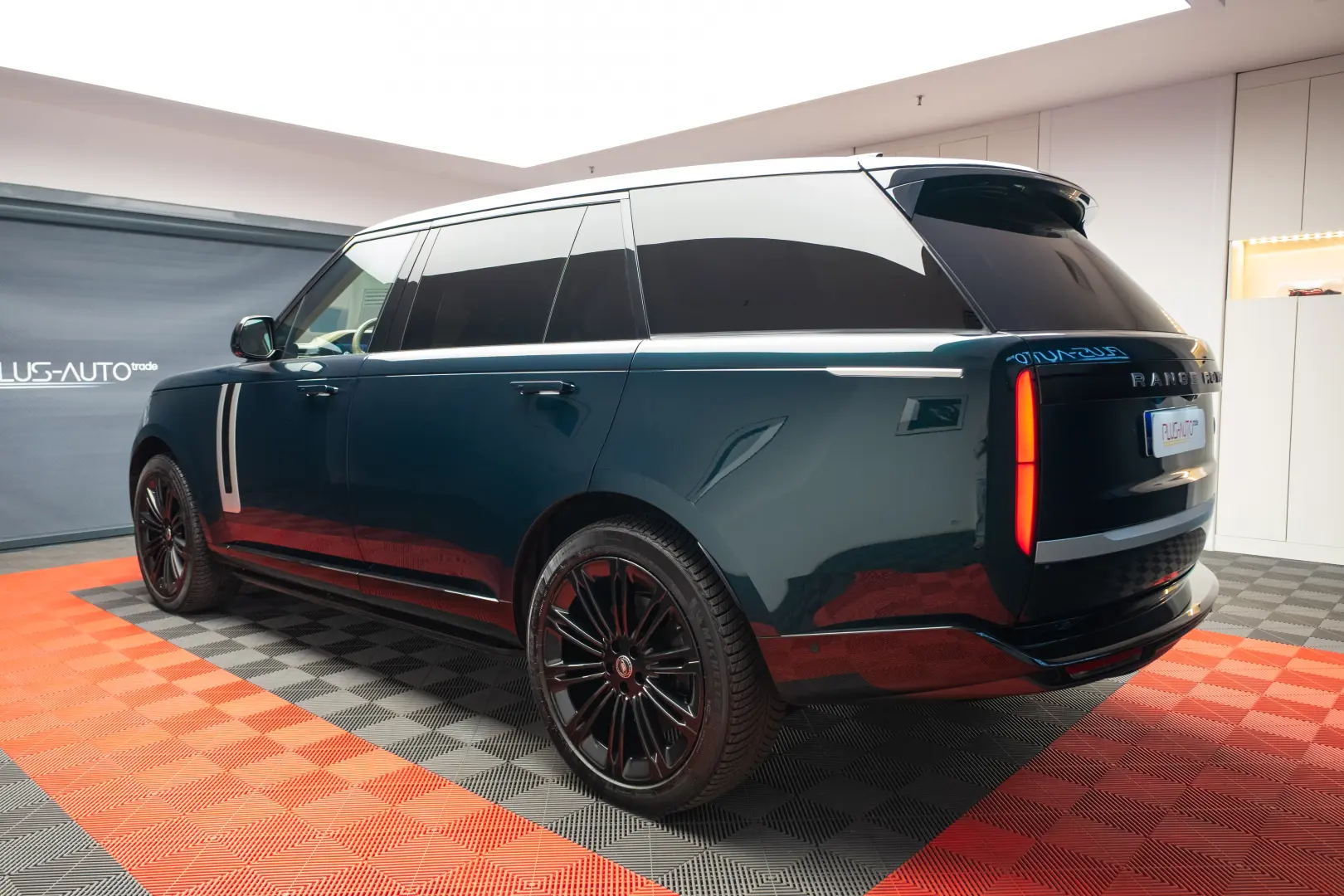 Land Rover Range Rover P530 SV Autobiography LWB