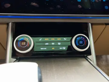 Land Rover Range Rover P530 SV Autobiography LWB