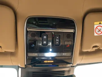 Land Rover Range Rover P530 SV Autobiography LWB