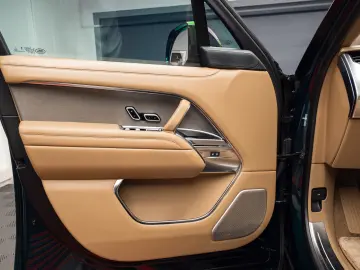 Land Rover Range Rover P530 SV Autobiography LWB