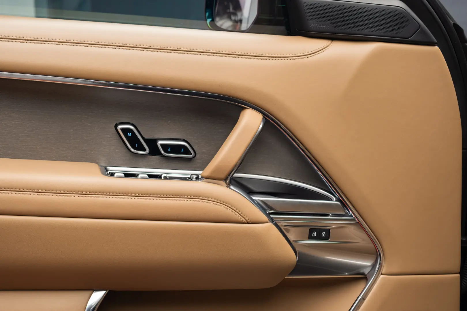 Land Rover Range Rover P530 SV Autobiography LWB