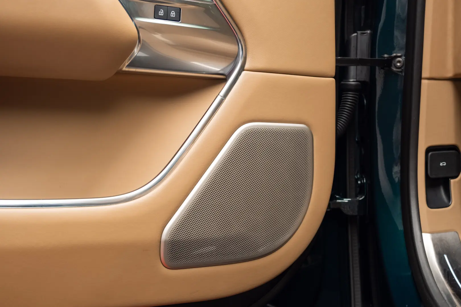 Land Rover Range Rover P530 SV Autobiography LWB