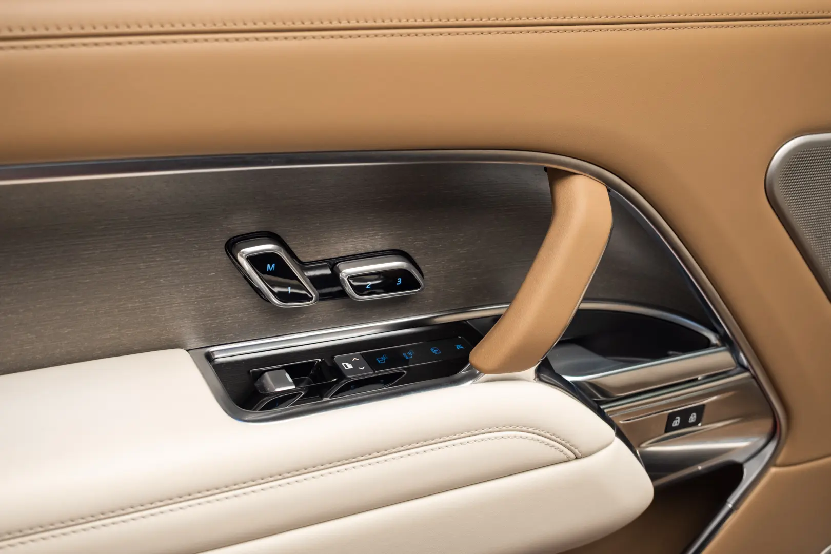 Land Rover Range Rover P530 SV Autobiography LWB