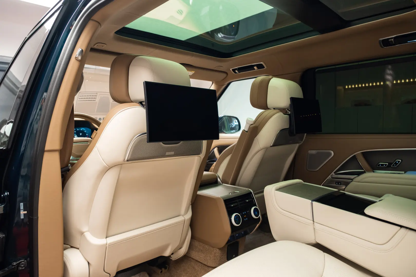 Land Rover Range Rover P530 SV Autobiography LWB