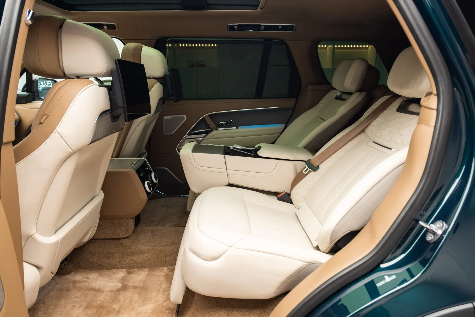 Land Rover Range Rover P530 SV Autobiography LWB